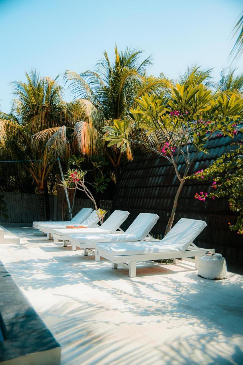 Hakuna Matata Resort Gili Air Exterior photo