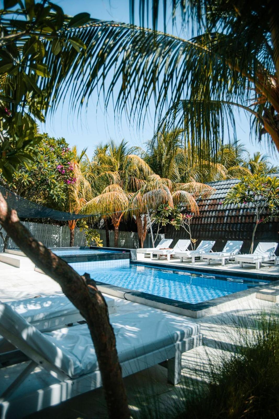Hakuna Matata Resort Gili Air Exterior photo