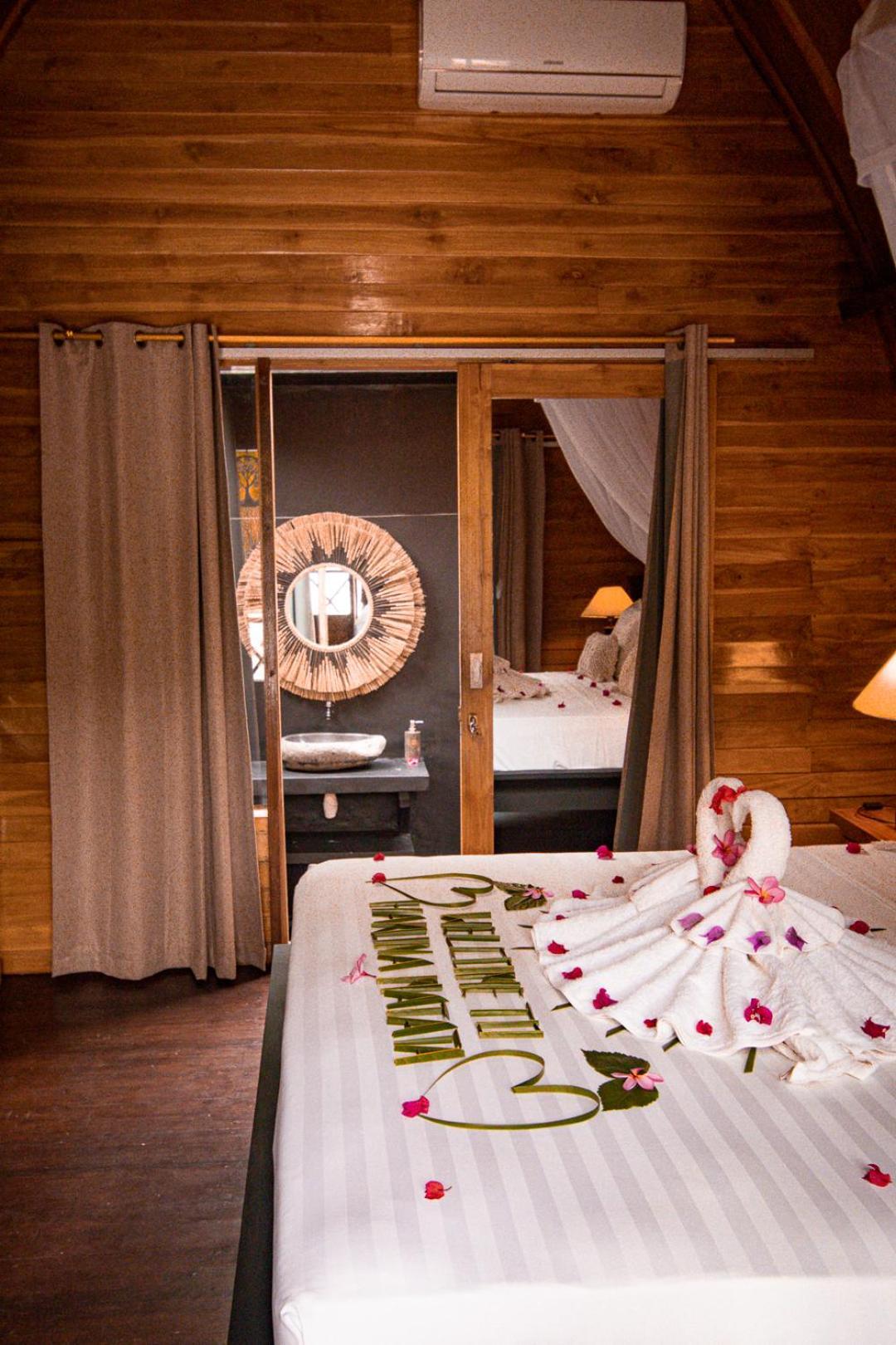 Hakuna Matata Resort Gili Air Exterior photo